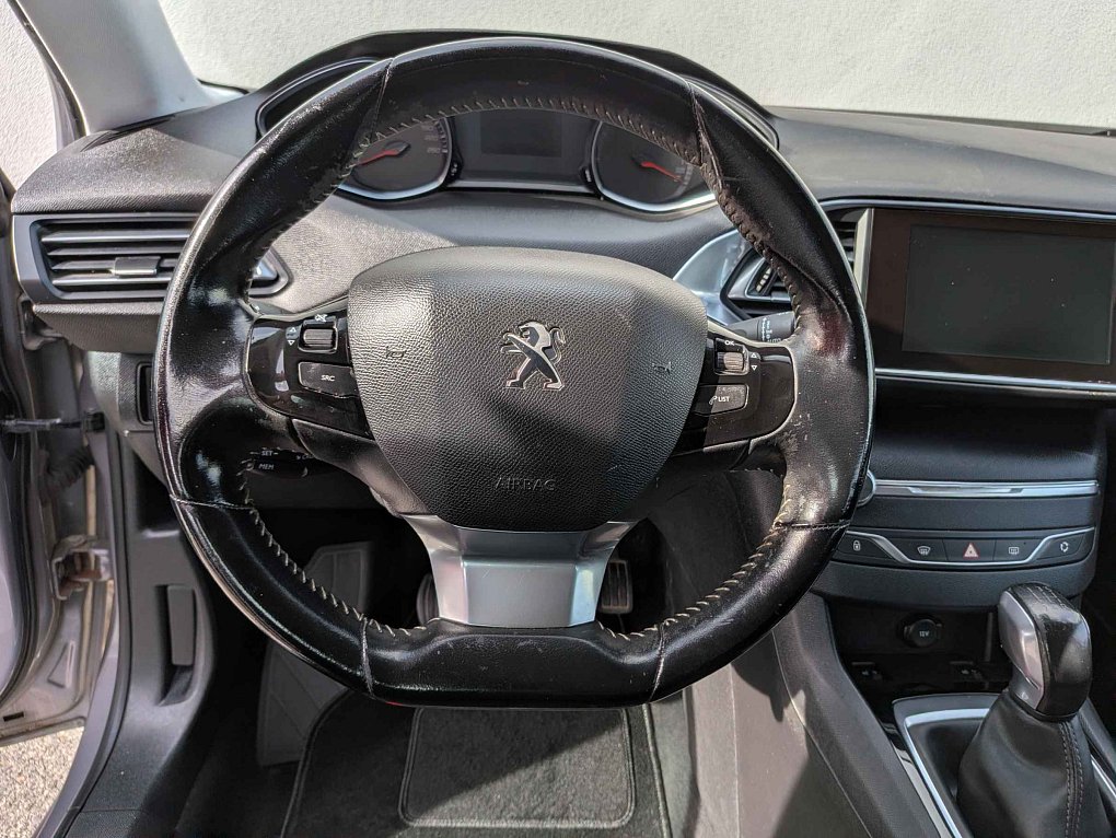 Peugeot 308 1.2PT 