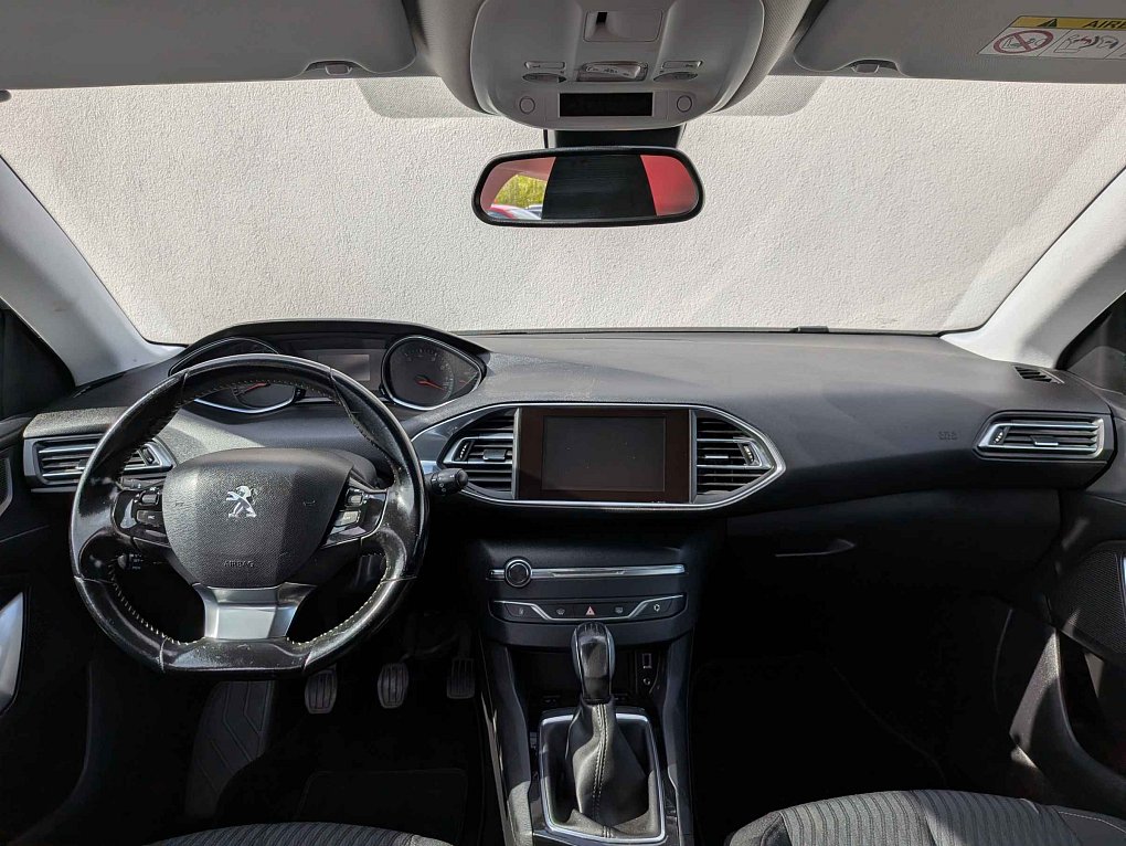 Peugeot 308 1.2PT 