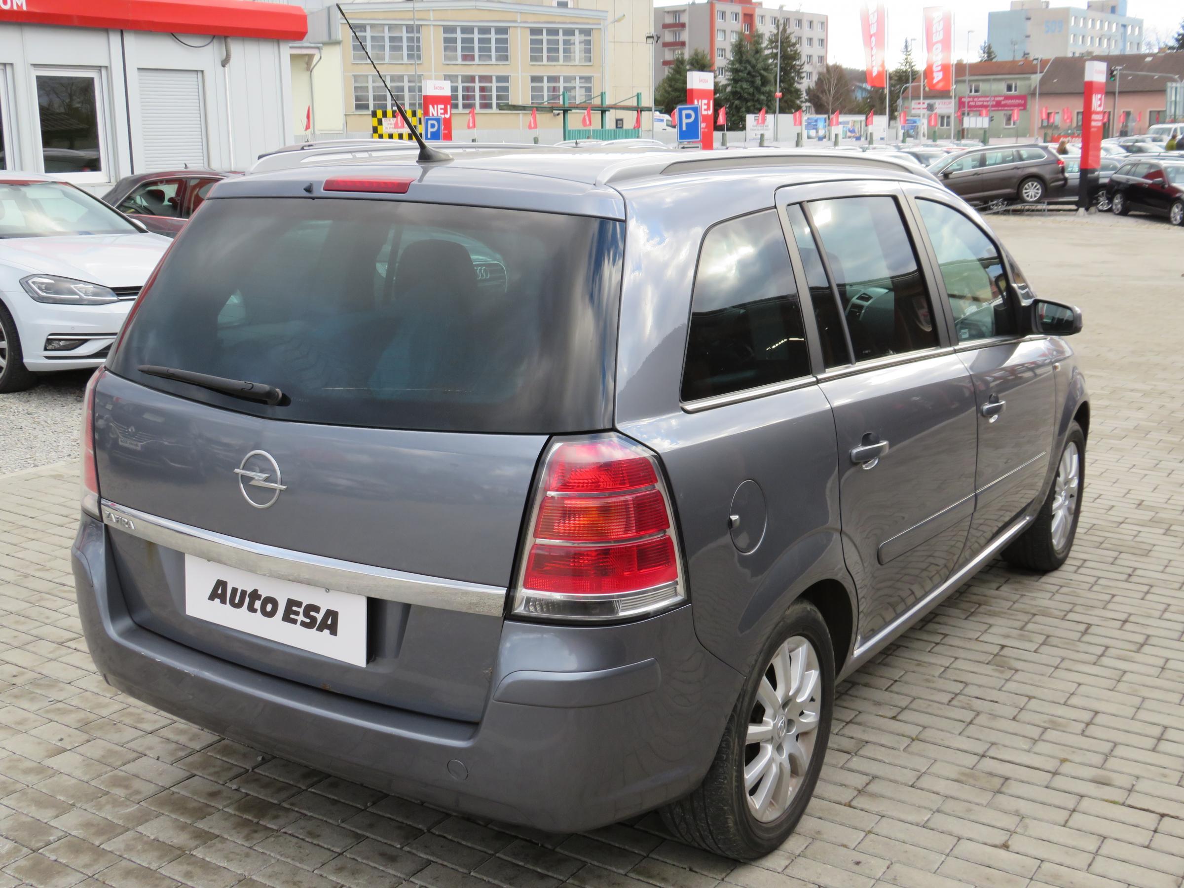 Opel Zafira, 2005 - pohled č. 5