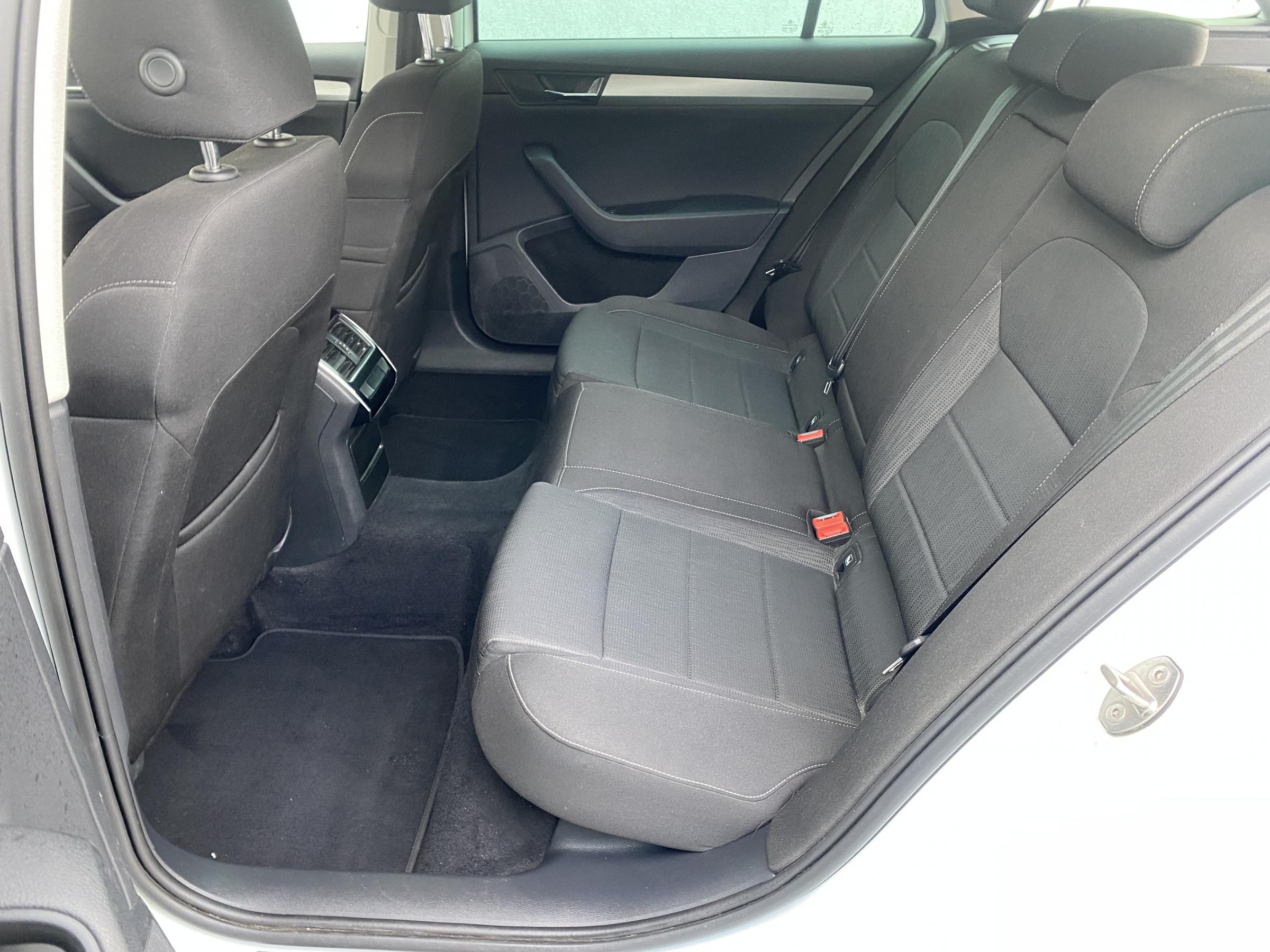 Škoda Superb III, 2015 - pohled č. 11