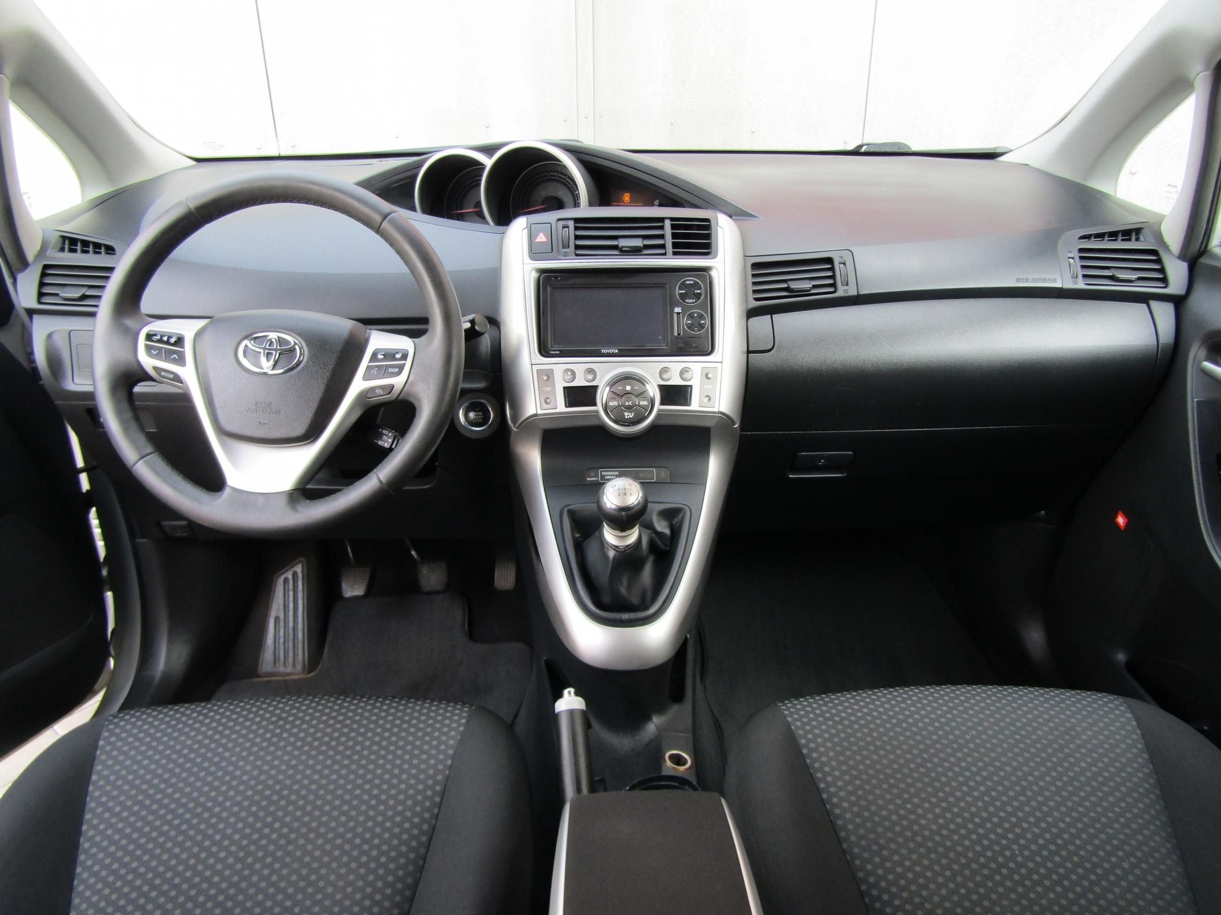 Toyota Verso, 2012 - pohled č. 8