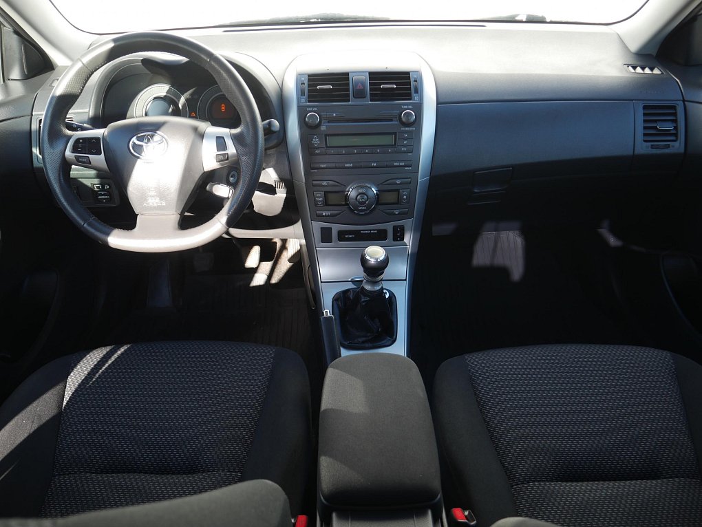 Toyota Corolla 1.6i 