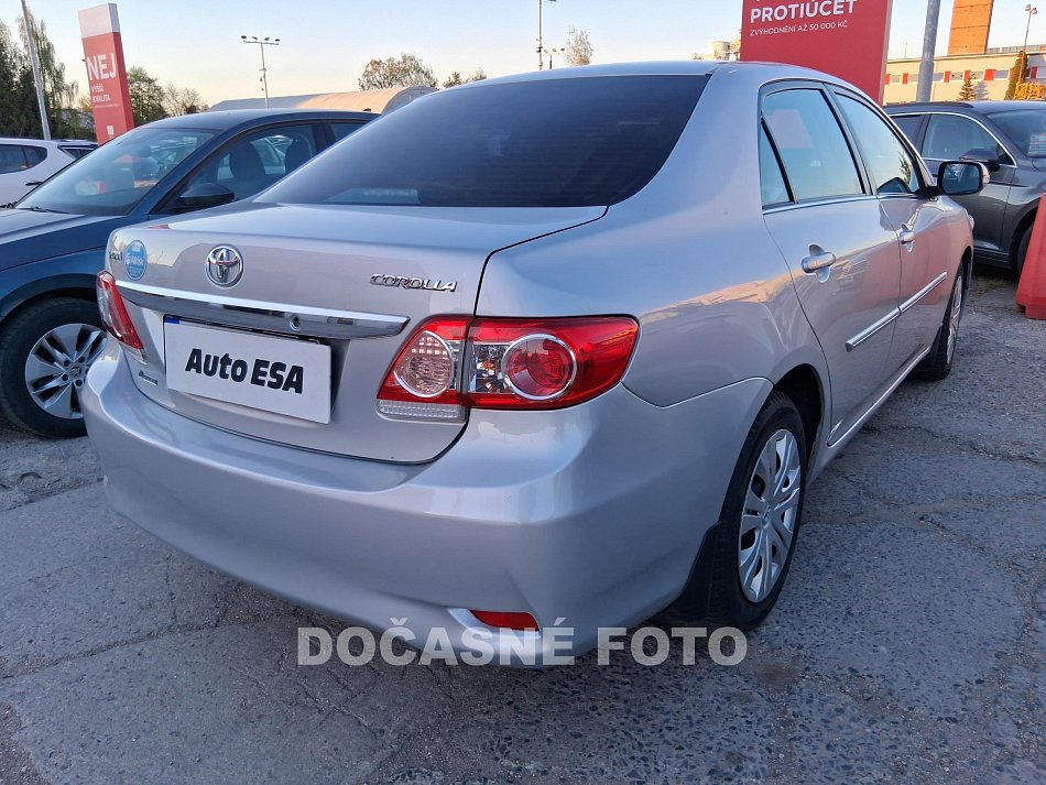 Toyota Corolla 1.6 i 