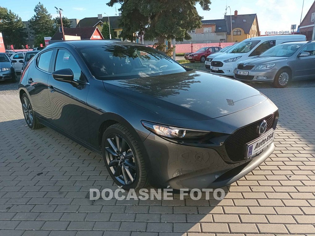 Mazda 3 2.0i 