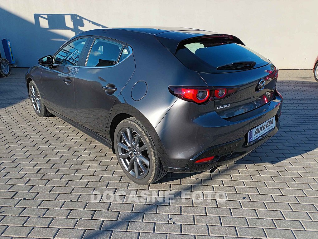Mazda 3 2.0i 
