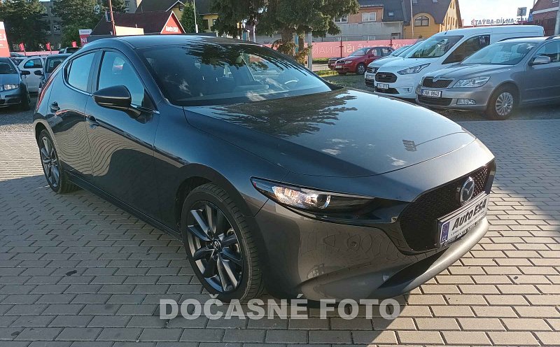 Mazda 3 2.0i 