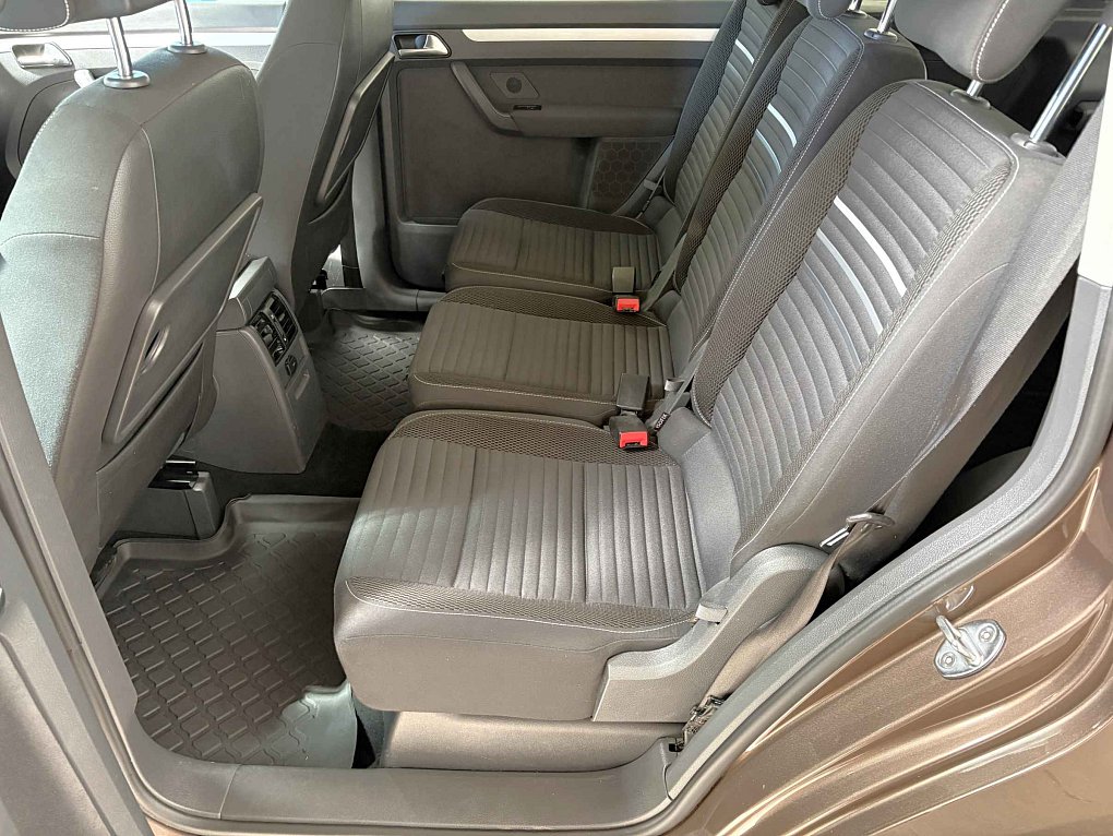 Volkswagen Touran 2.0TDi 