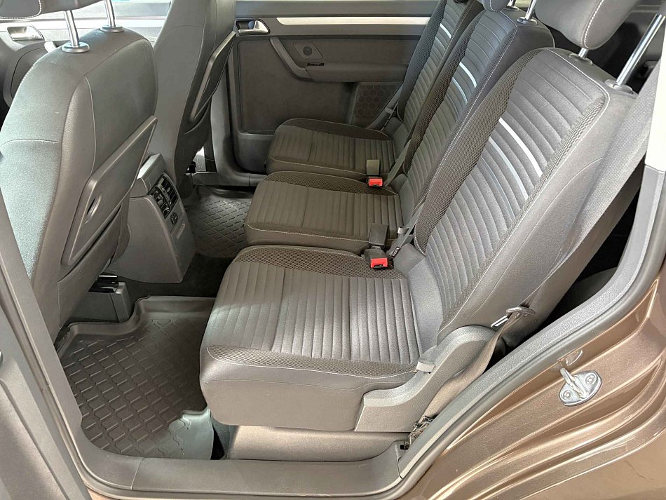 Volkswagen Touran 2.0TDi 
