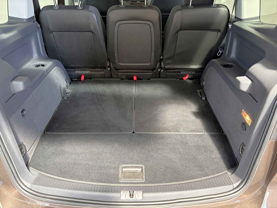 Volkswagen Touran 2.0TDi 