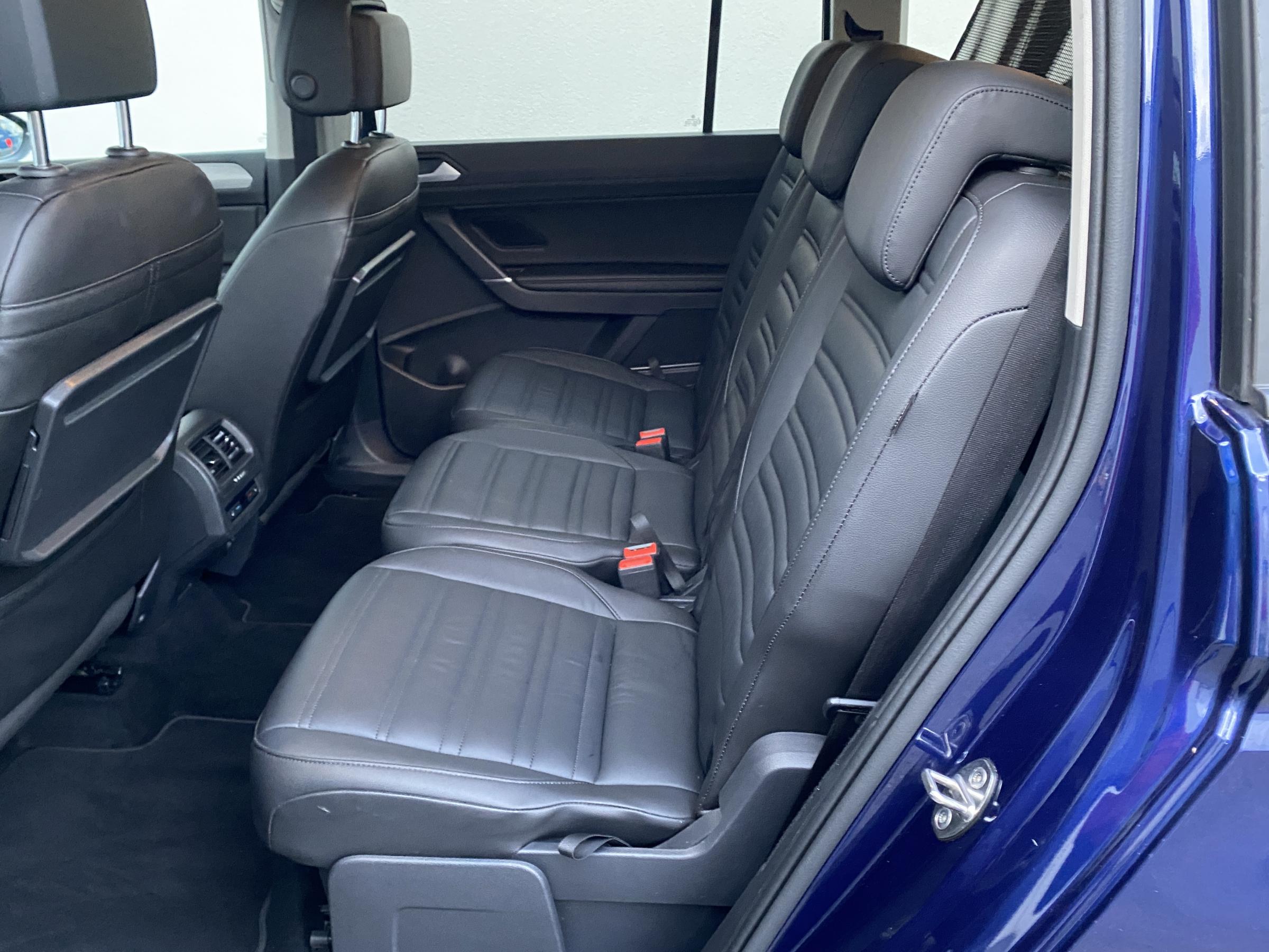 Volkswagen Touran, 2020 - pohled č. 10