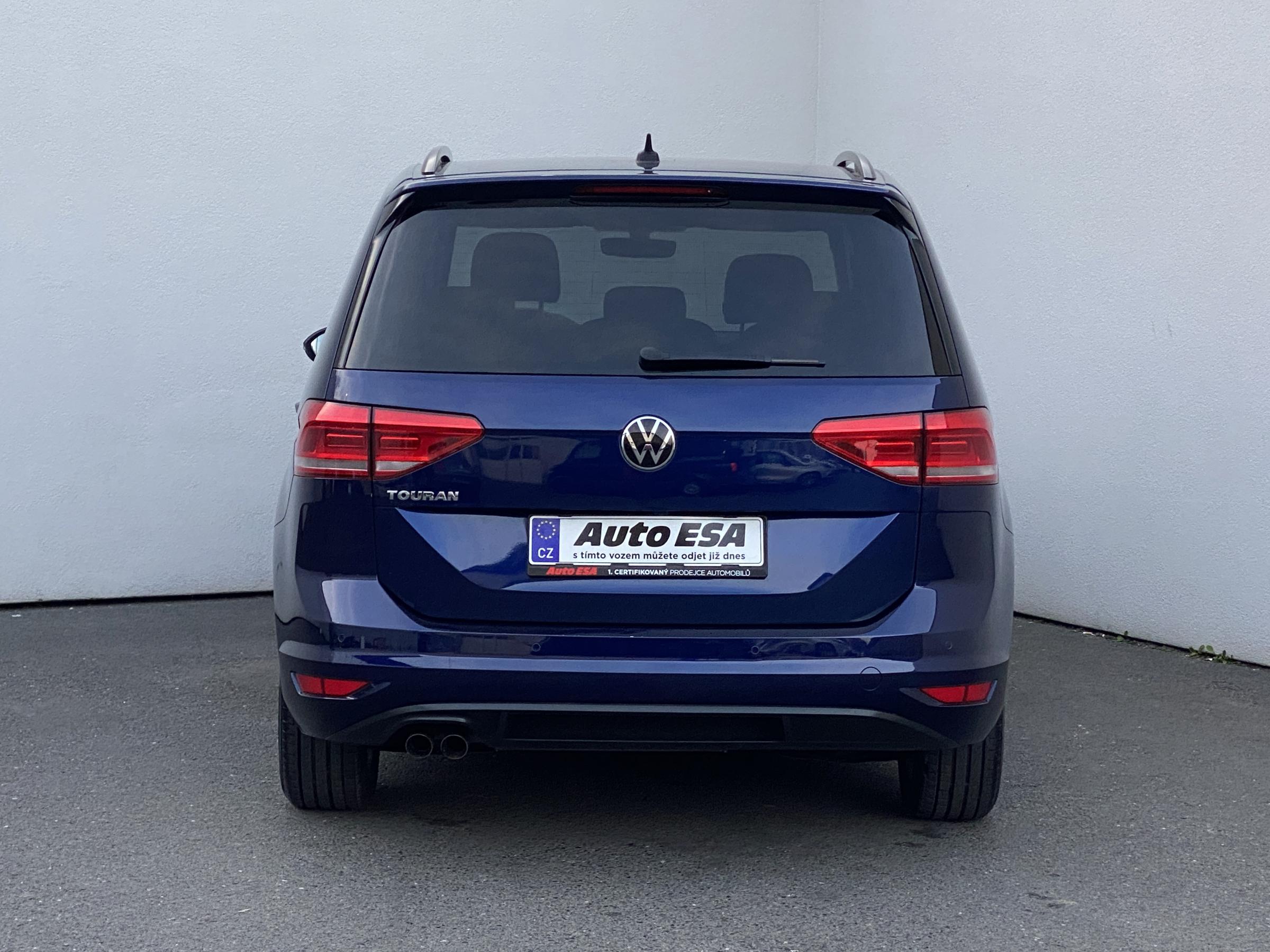 Volkswagen Touran, 2020 - pohled č. 5