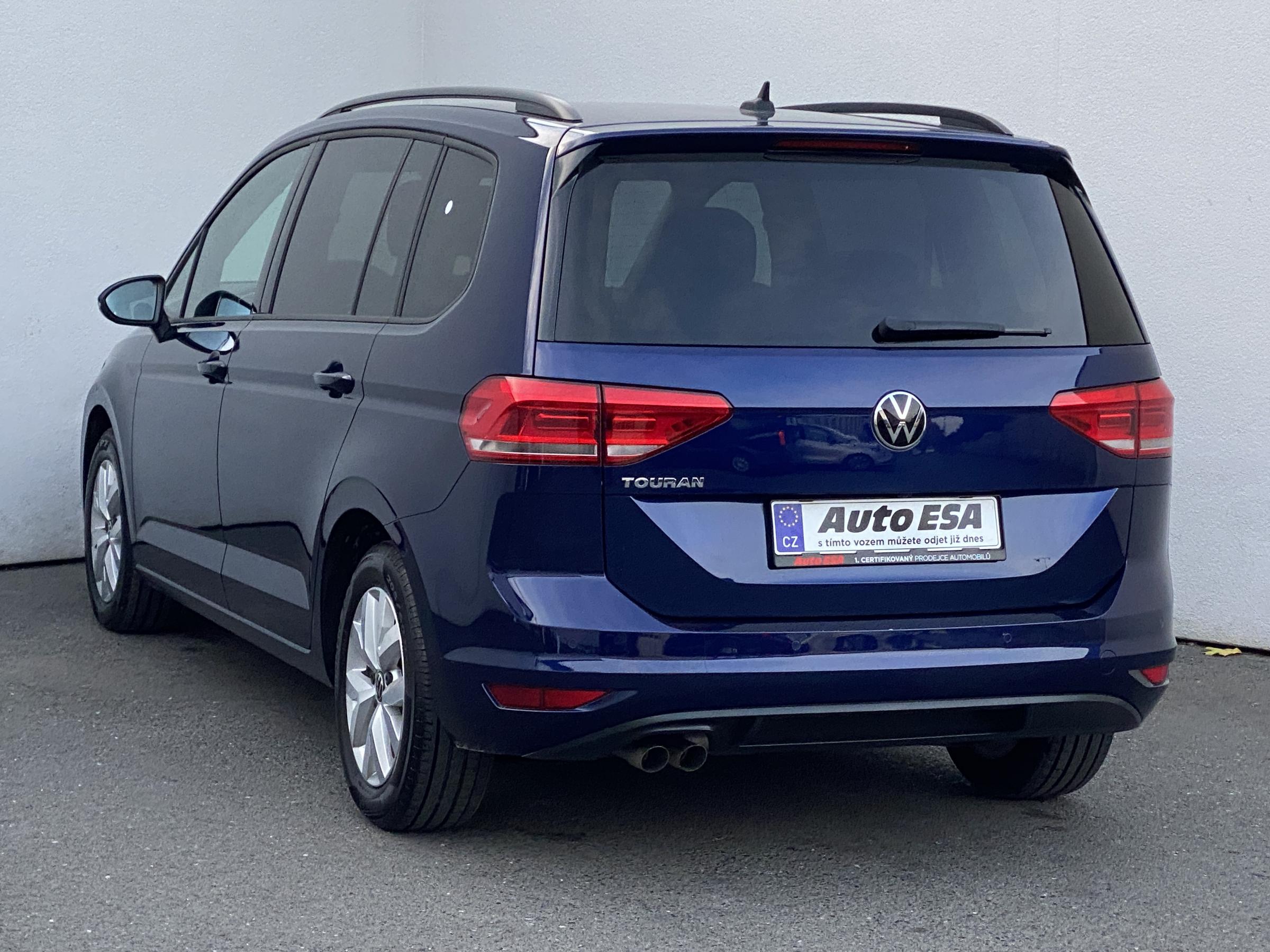 Volkswagen Touran, 2020 - pohled č. 6