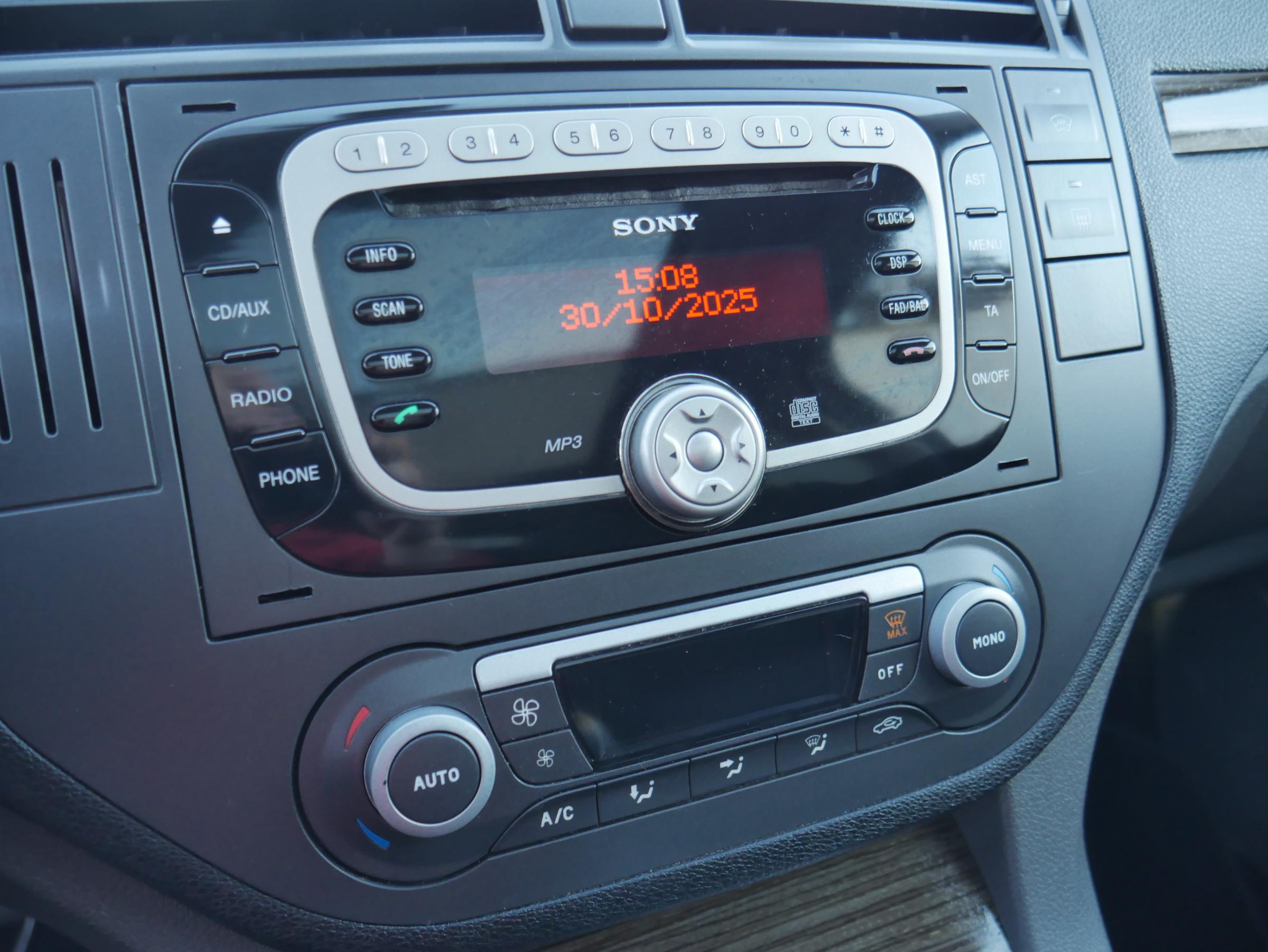 Ford C-MAX, 2009 - pohled č. 11