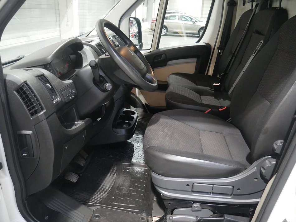 Peugeot Boxer 2.0HDi  L4H2