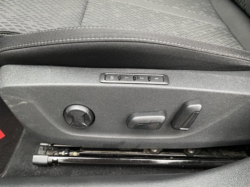 Škoda Octavia IV 2.0 TDi Style