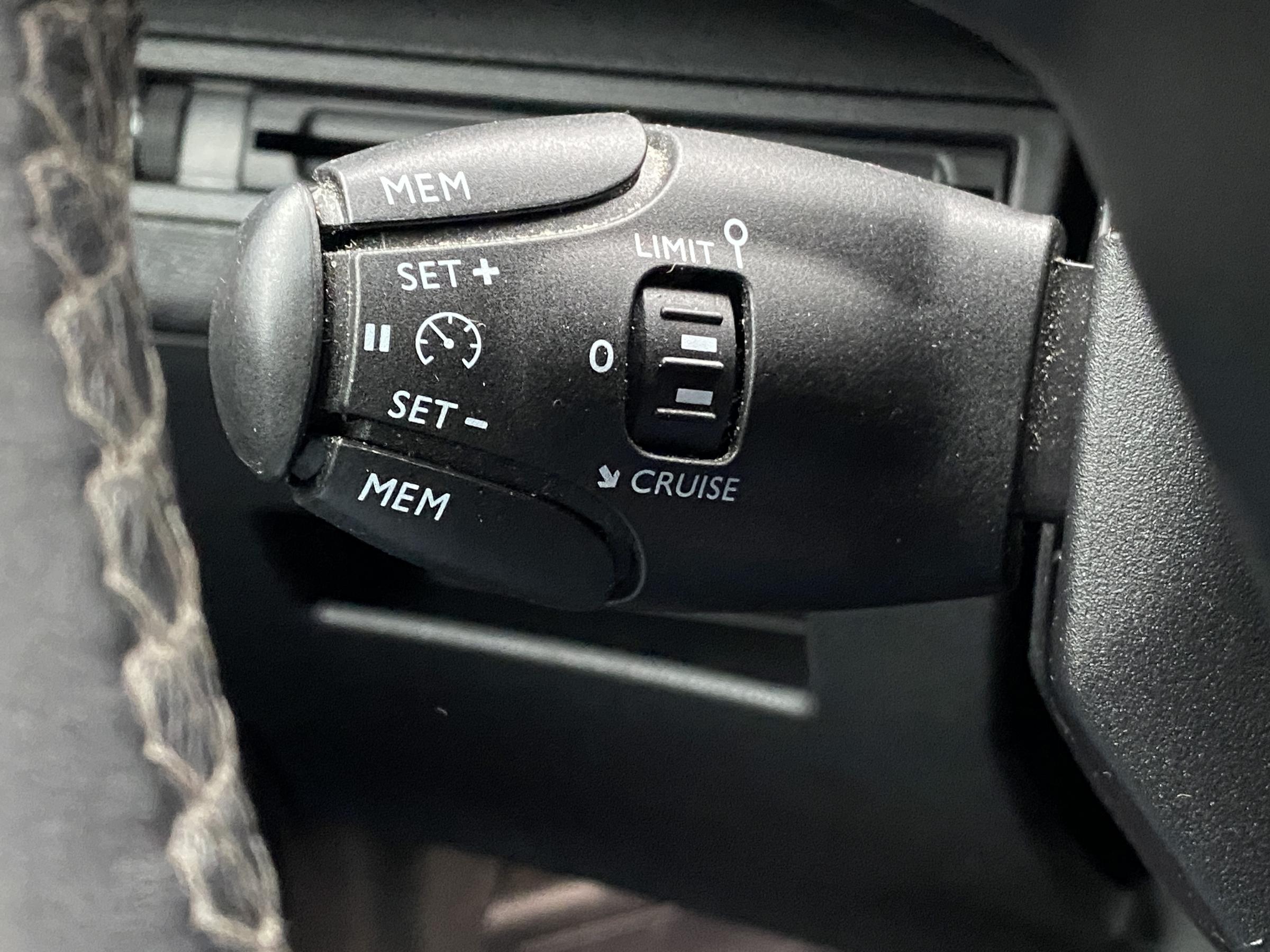 Peugeot 3008, 2018 - pohled č. 13