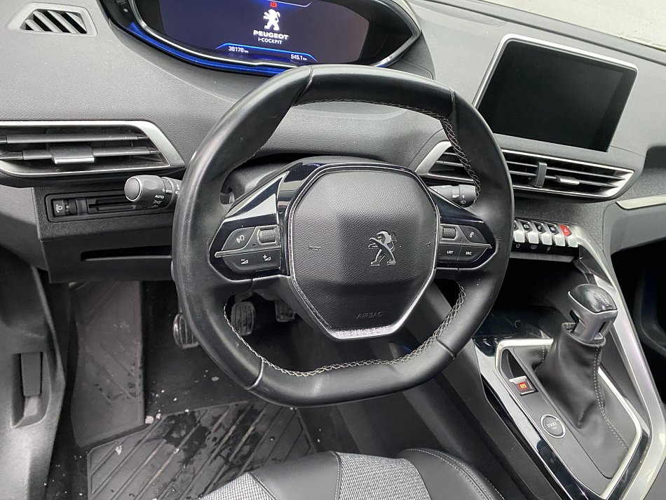Peugeot 3008 1.2PT Allure