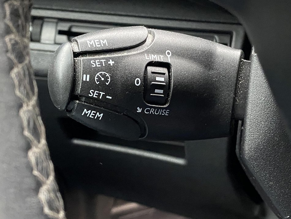 Peugeot 3008 1.2PT Allure