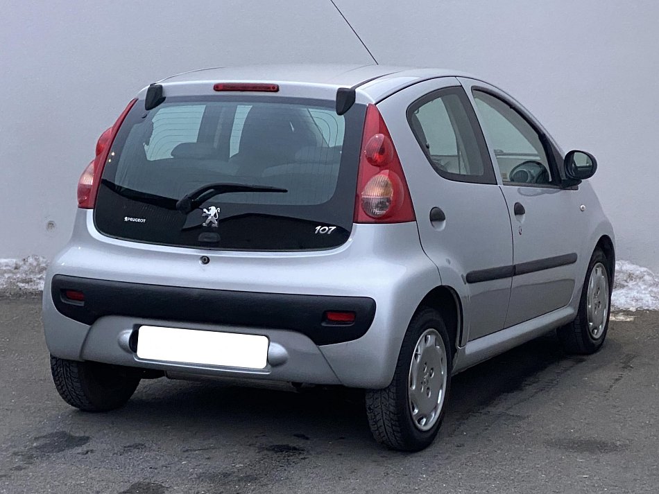 Peugeot 107 1.0i 