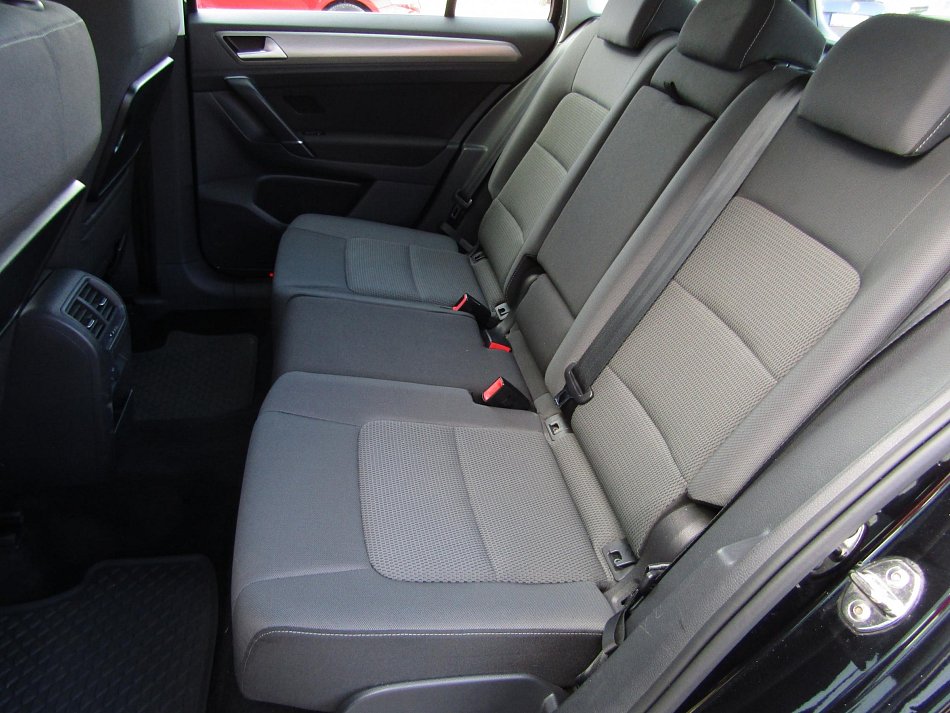 Volkswagen Sportsvan 1.6 TDi 