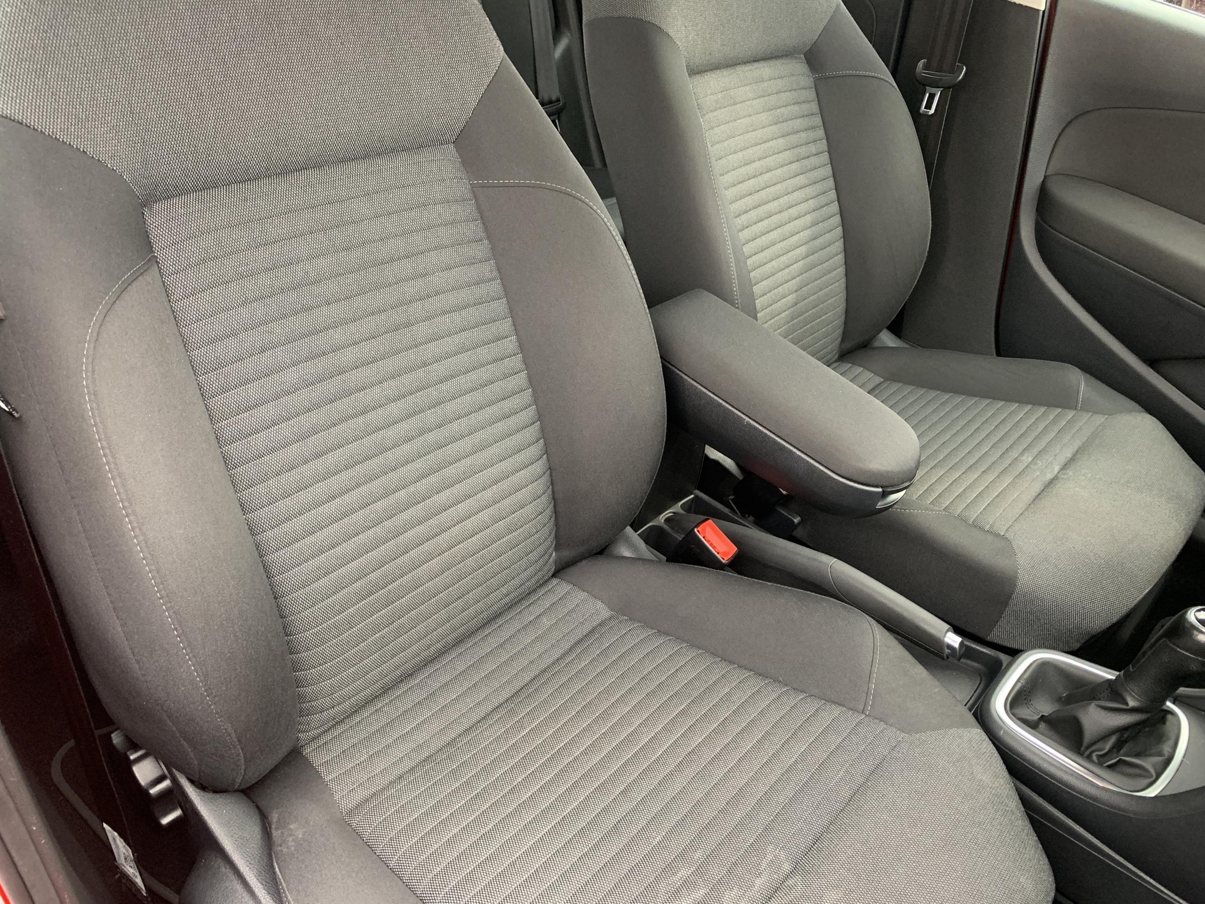 Volkswagen Polo, 2011 - pohled č. 12