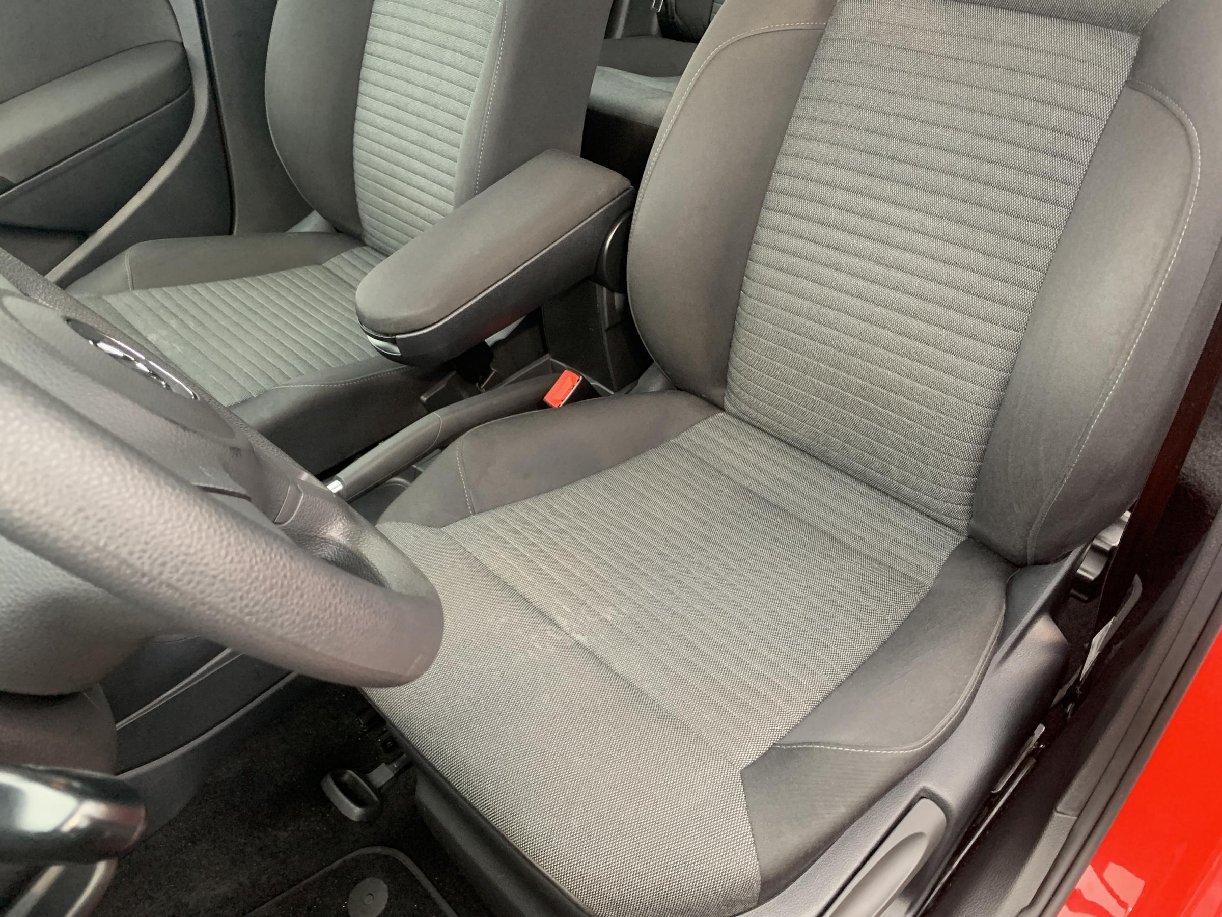 Volkswagen Polo, 2011 - pohled č. 9