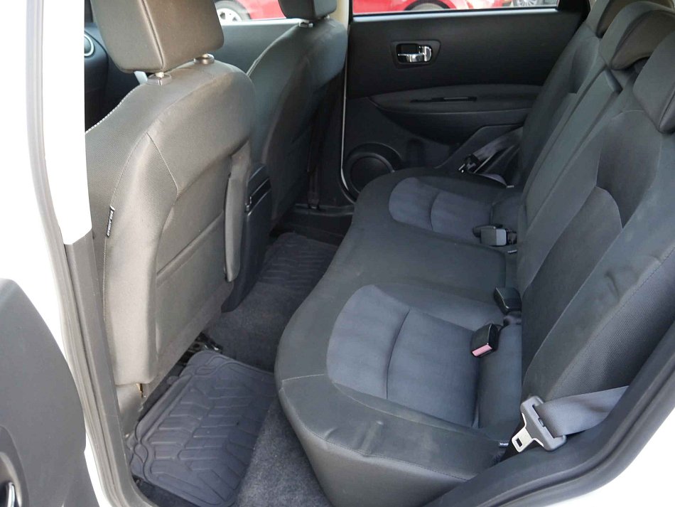 Nissan Qashqai 1.6i 