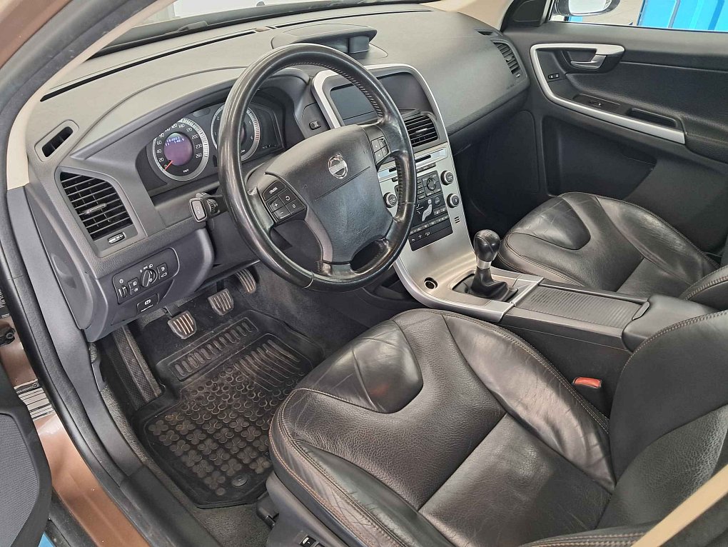 Volvo XC60 2.4 D4  4x4