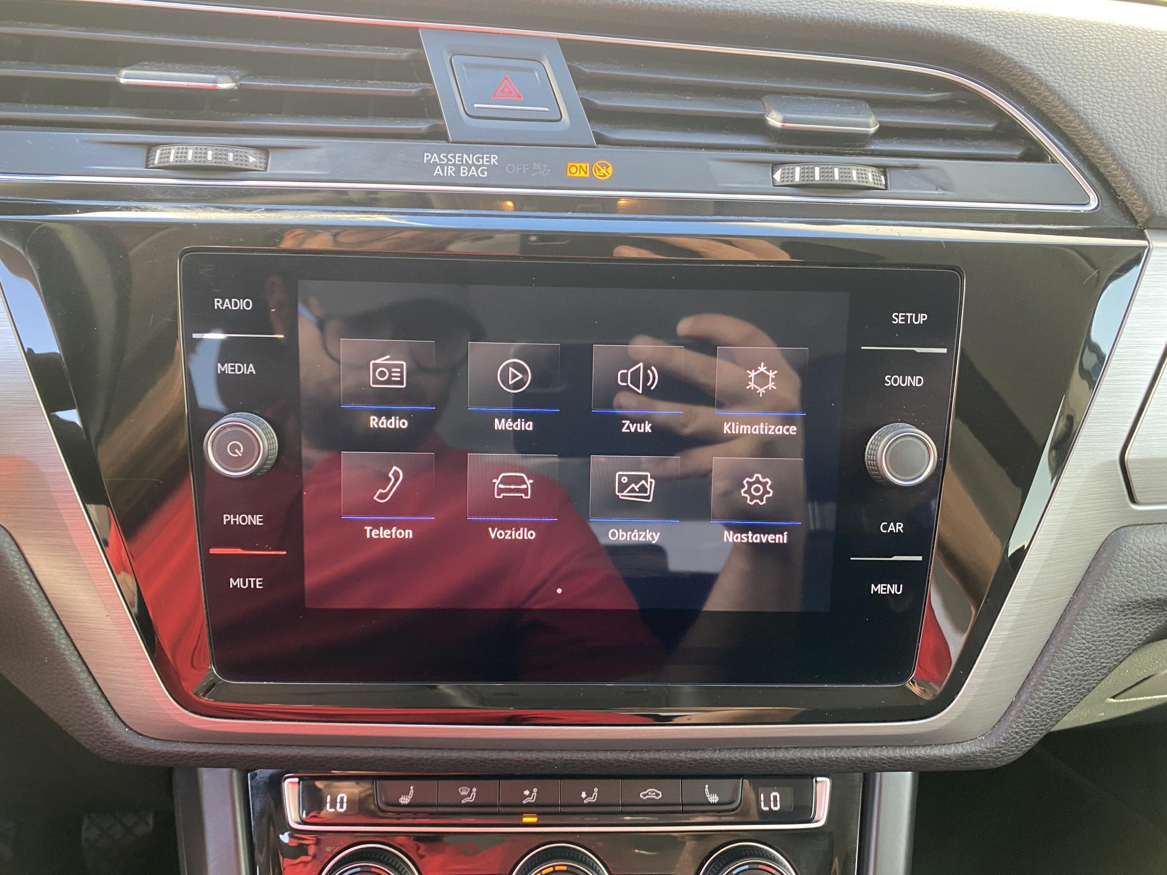 Volkswagen Touran, 2018 - pohled č. 11