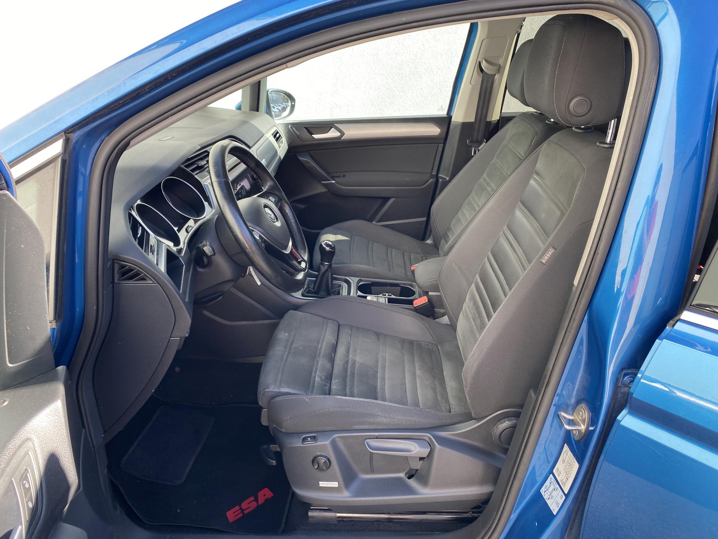 Volkswagen Touran, 2018 - pohled č. 13