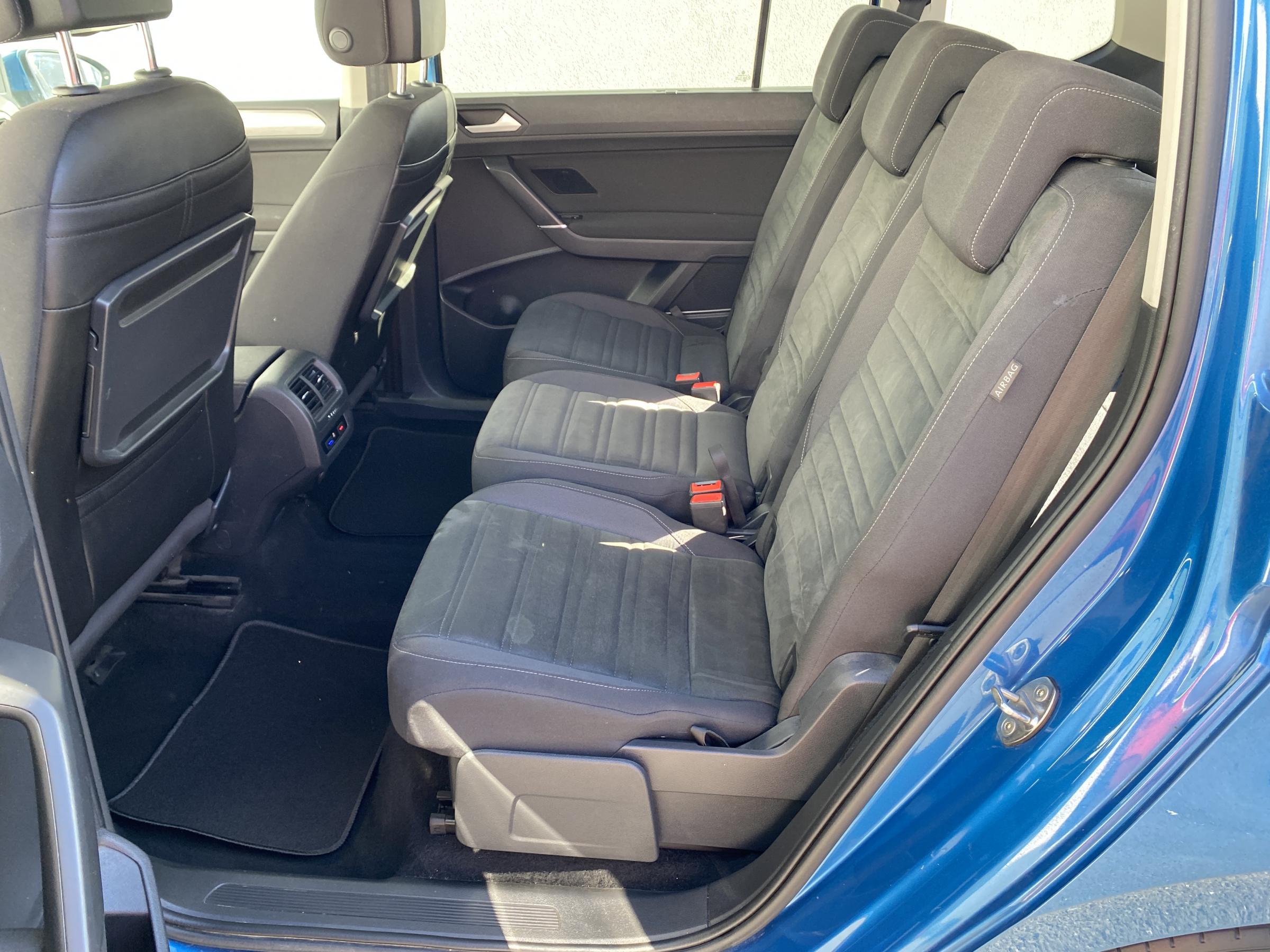 Volkswagen Touran, 2018 - pohled č. 14