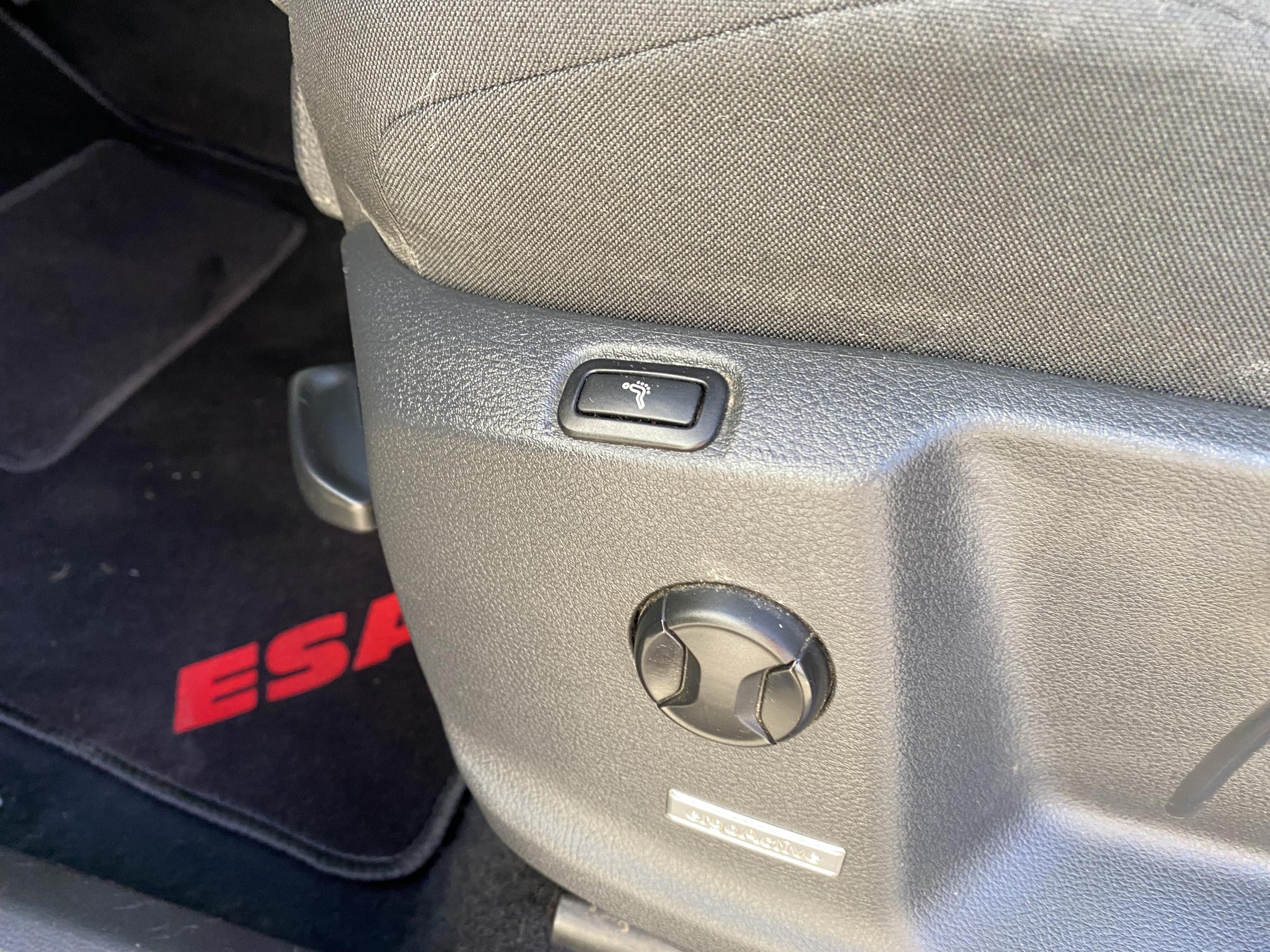 Volkswagen Touran, 2018 - pohled č. 17