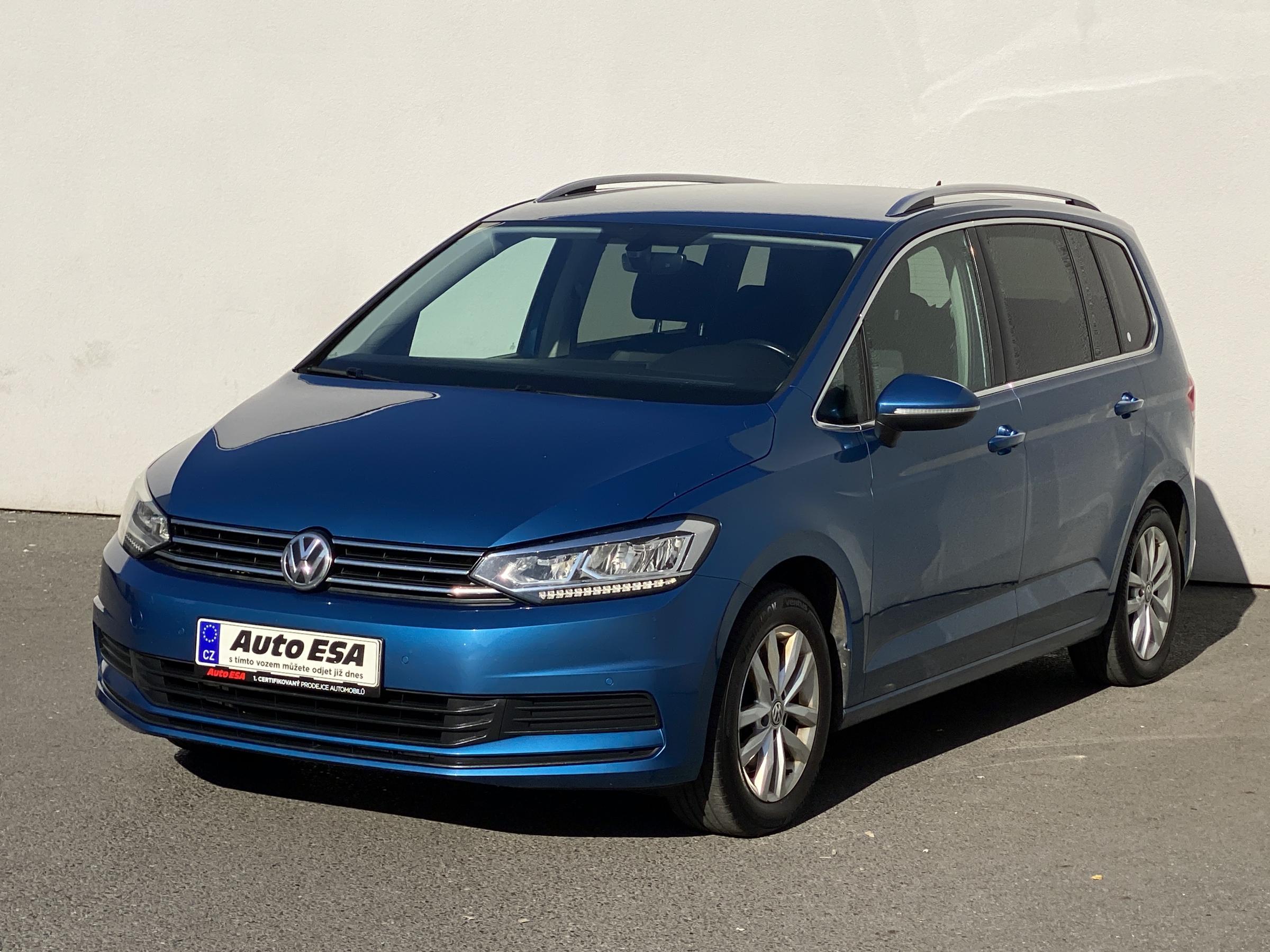 Volkswagen Touran, 2018 - pohled č. 3