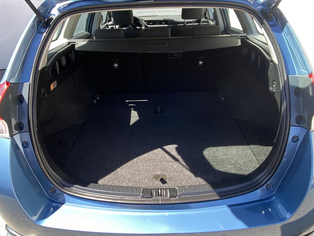 Toyota Auris 1.6i Trend