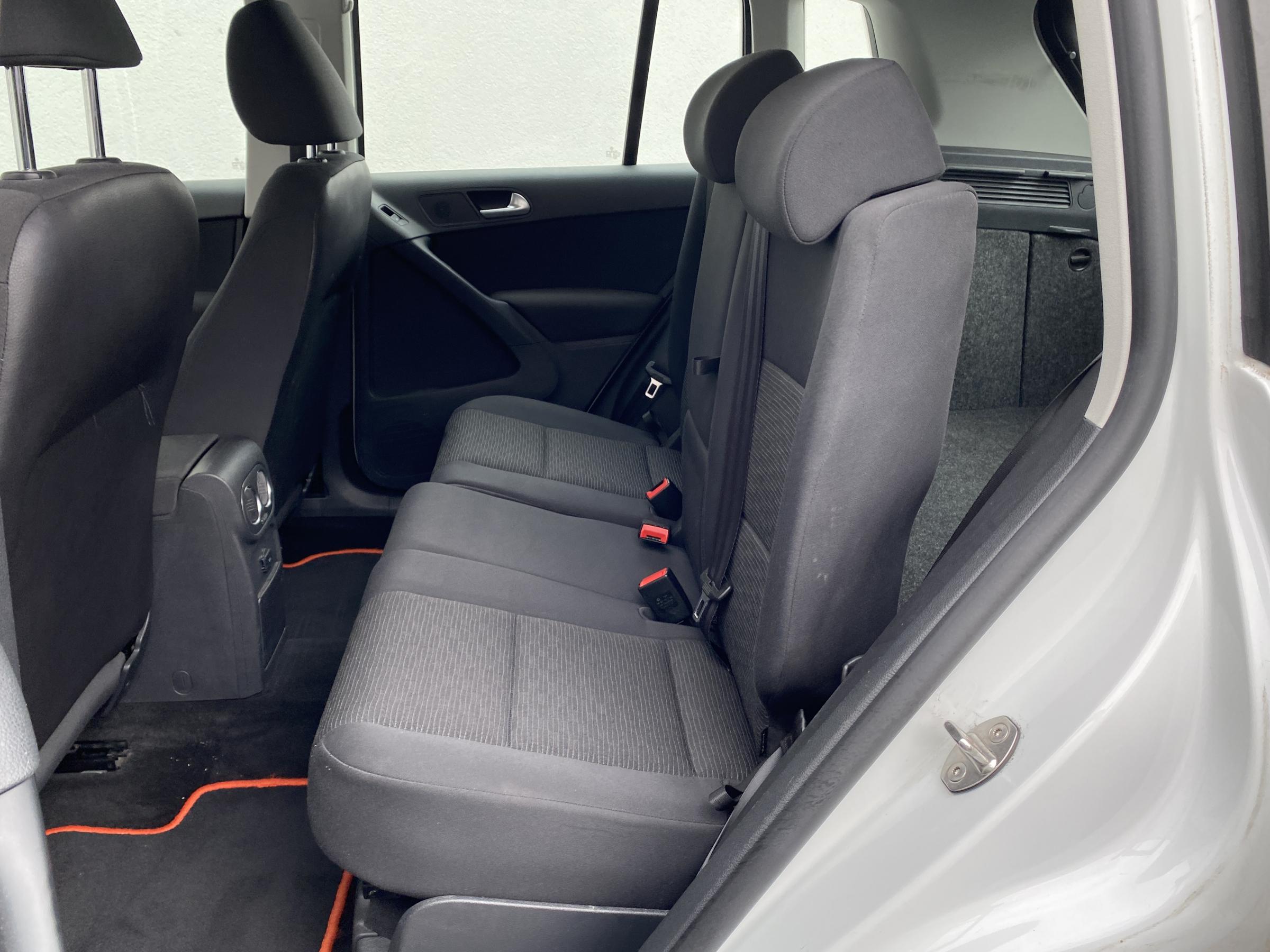 Volkswagen Tiguan, 2014 - pohled č. 10