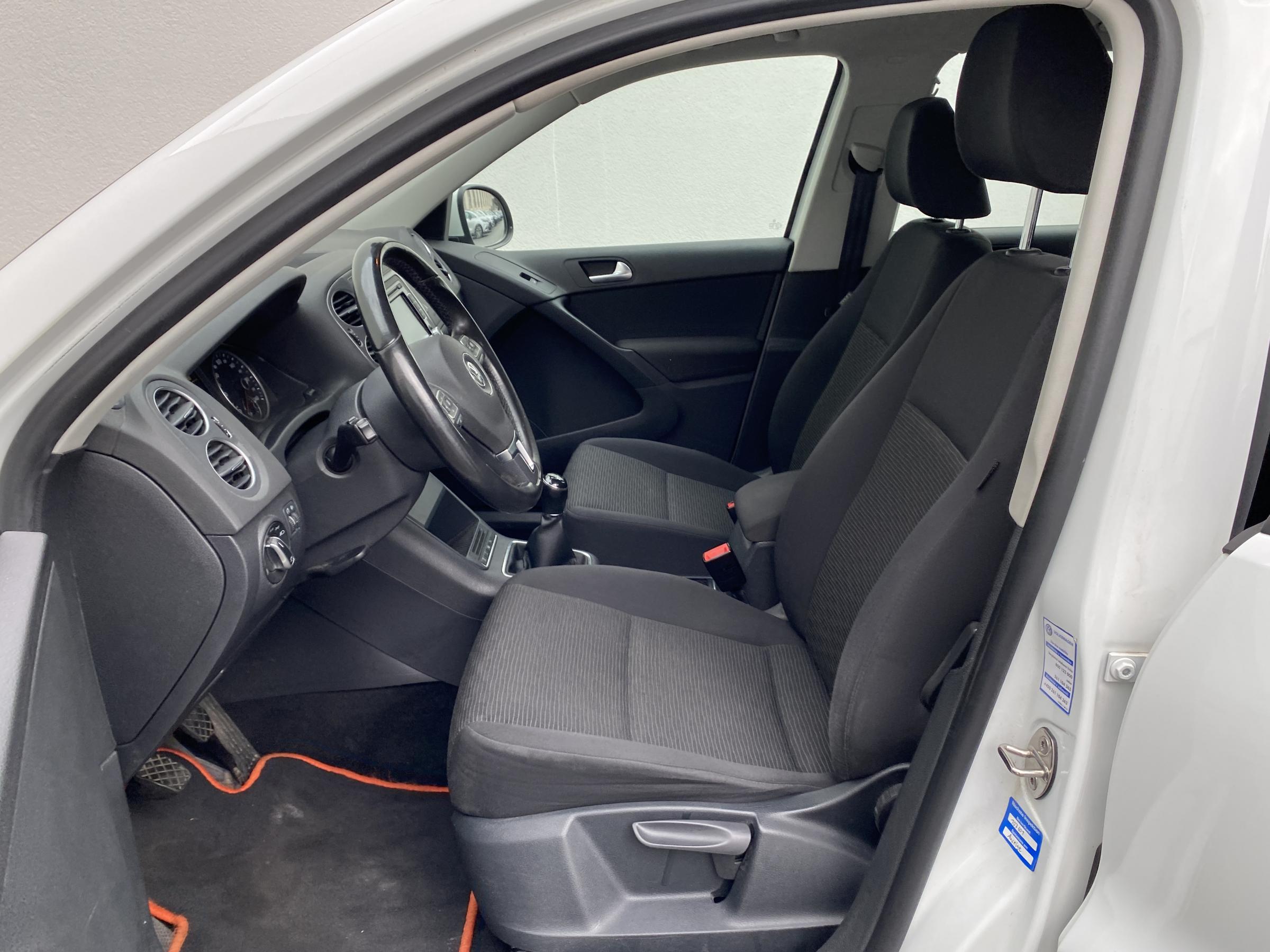 Volkswagen Tiguan, 2014 - pohled č. 9