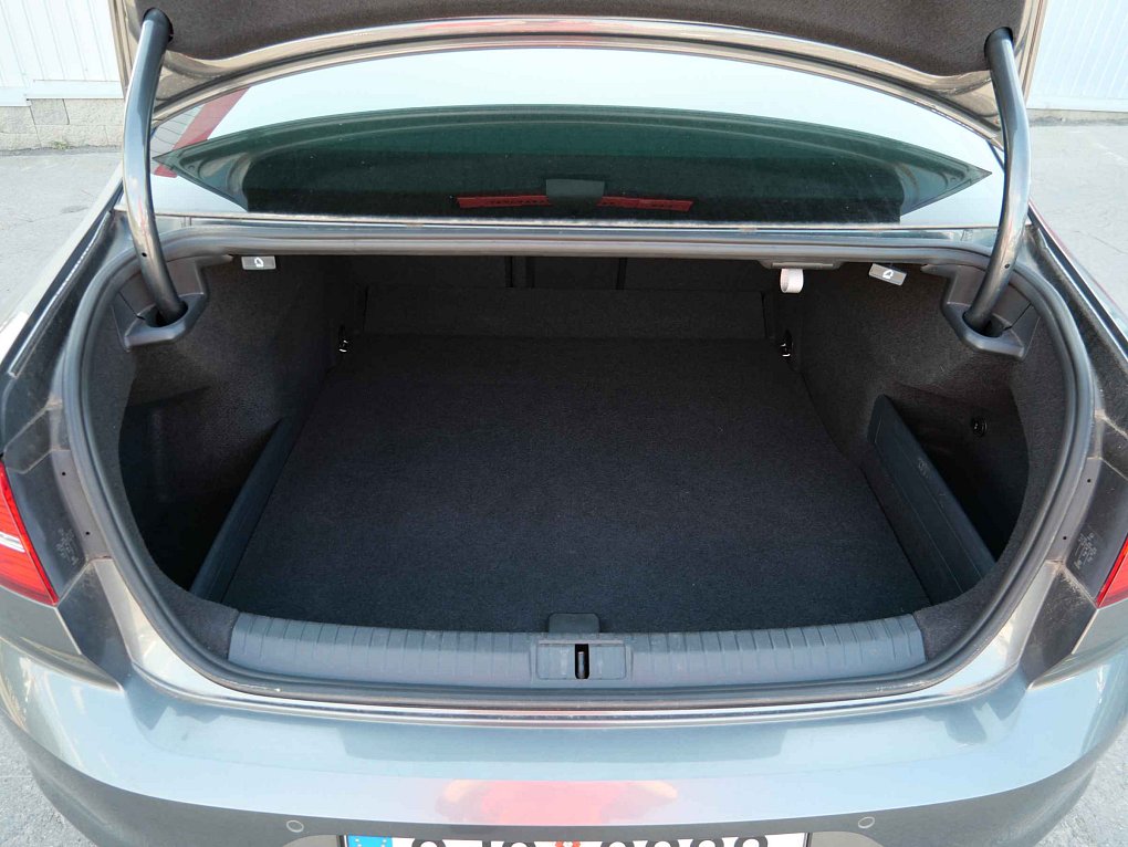 Volkswagen Passat 2.0 TDi Highline