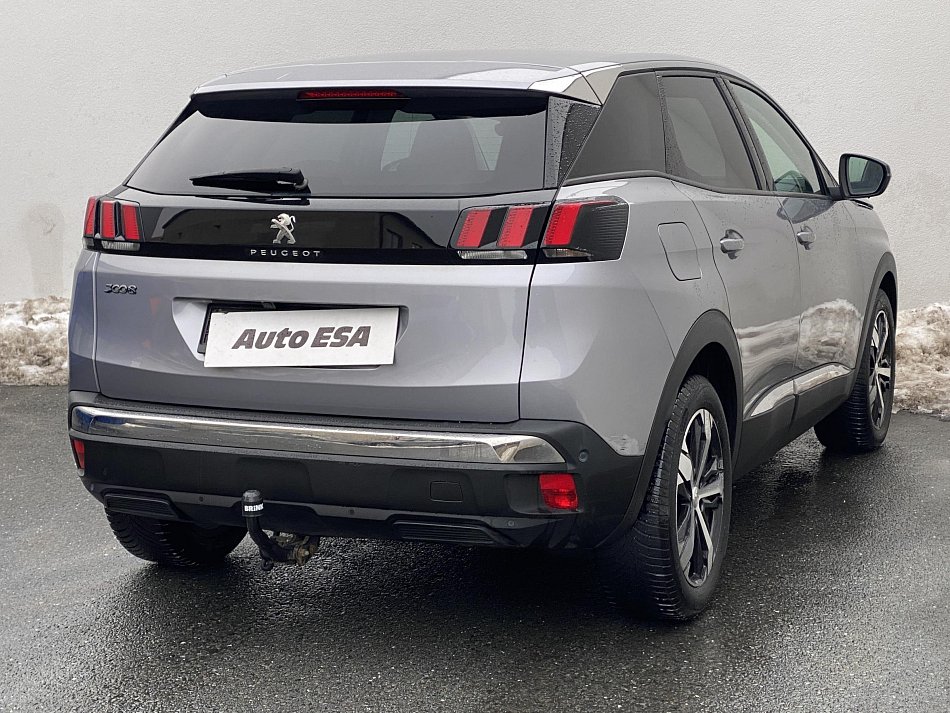 Peugeot 3008 1.2 PT Allure
