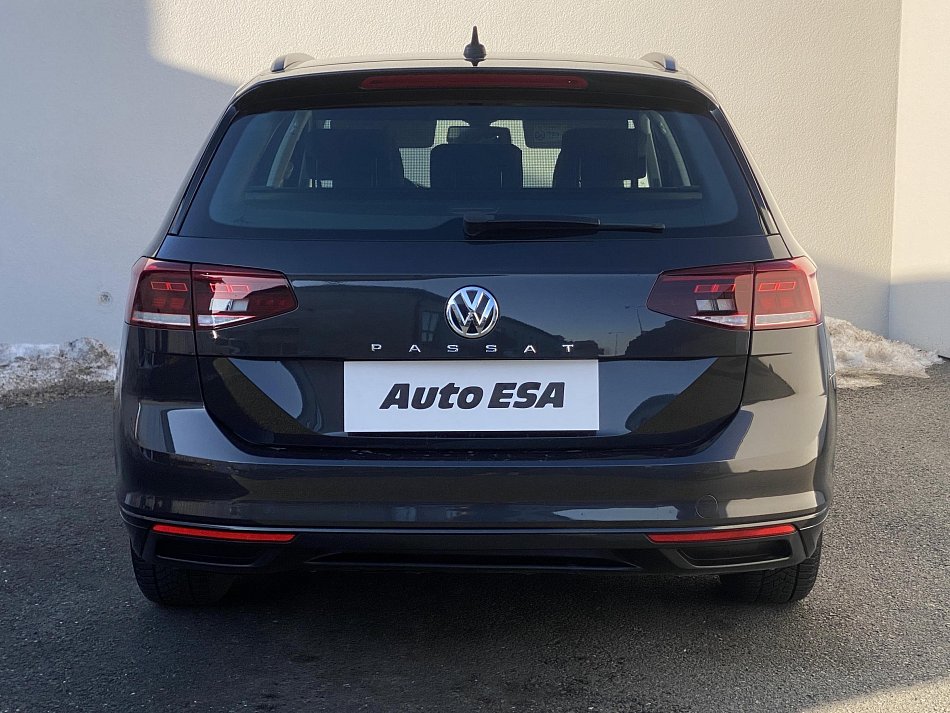 Volkswagen Passat 2.0 TDi Trendline