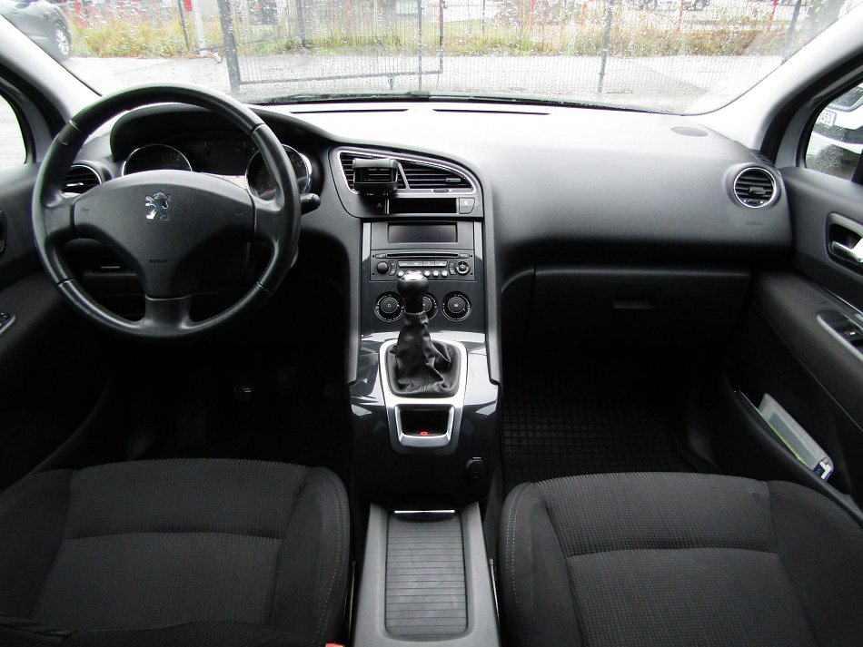 Peugeot 5008 1.6i 