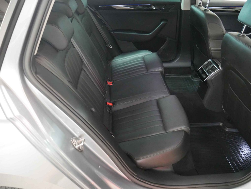 Škoda Superb III 2.0 TDi L&K 4x4