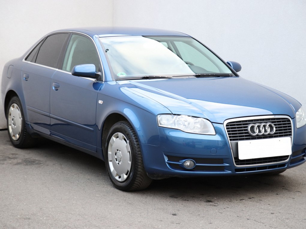Audi A4 3.2 FSI S-line