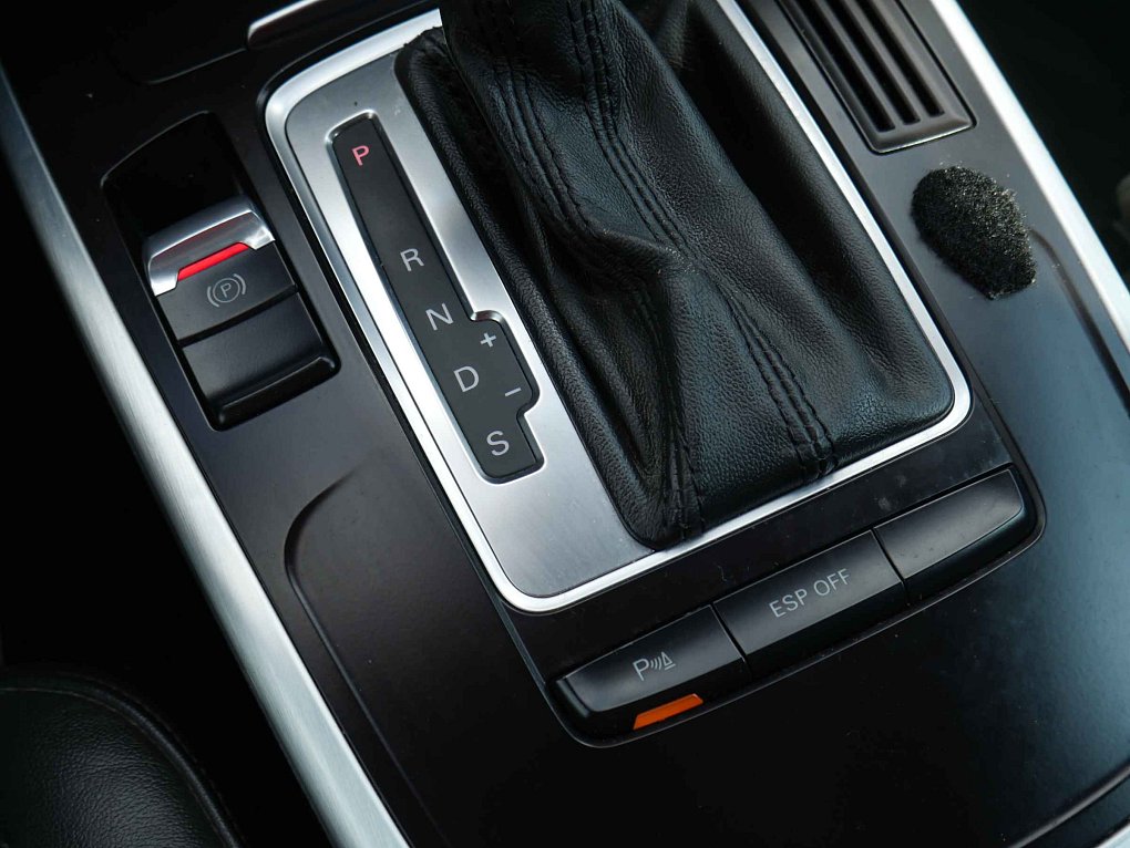 Audi A4 3.2 FSi S-line Quattro