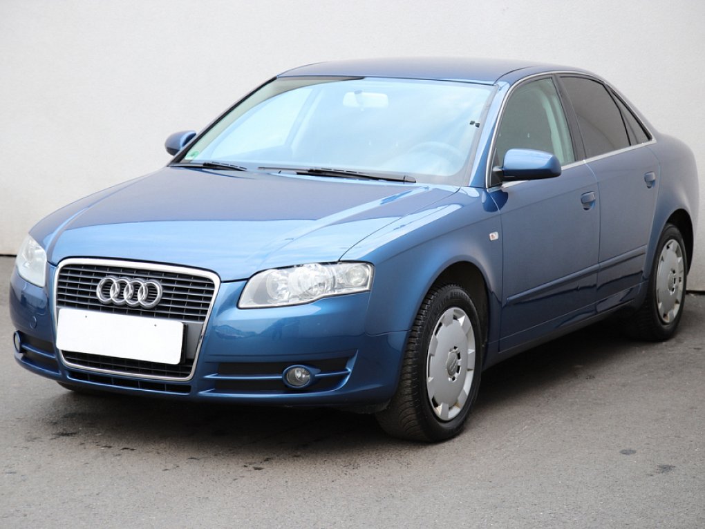 Audi A4 3.2 FSI S-line