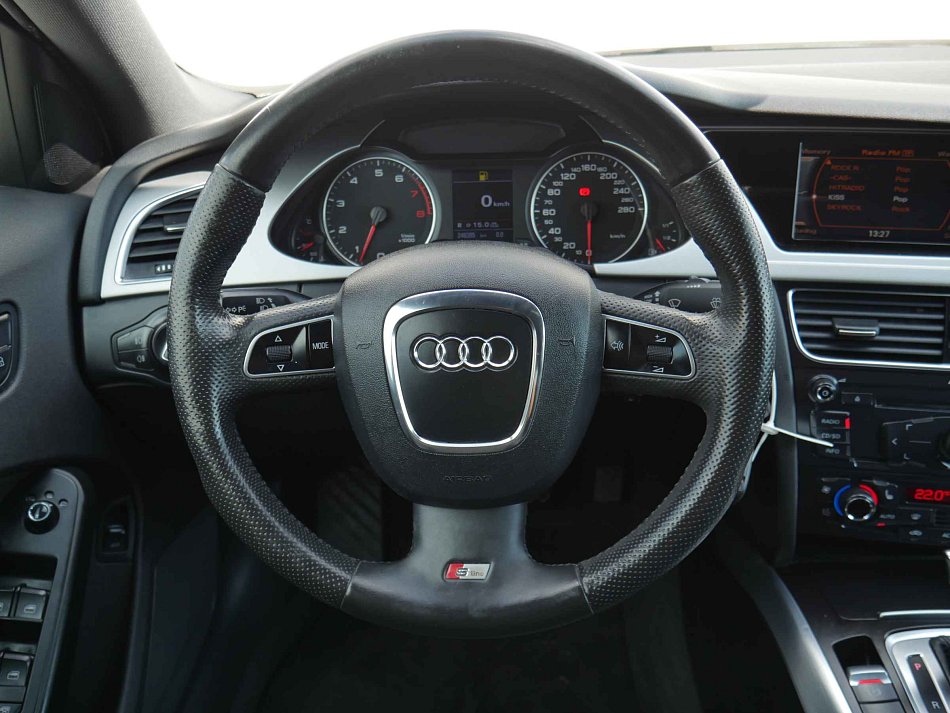 Audi A4 3.2 FSi S-line Quattro