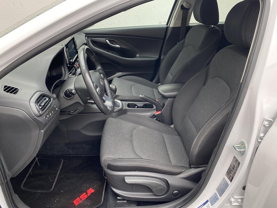 Hyundai I30 1.5 DPi Smart