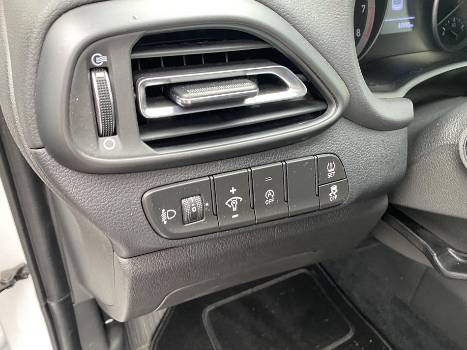 Hyundai I30 1.5 DPi Smart