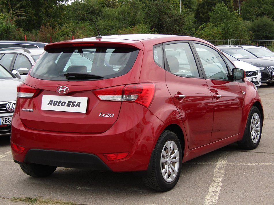 Hyundai Ix20 1.4i 