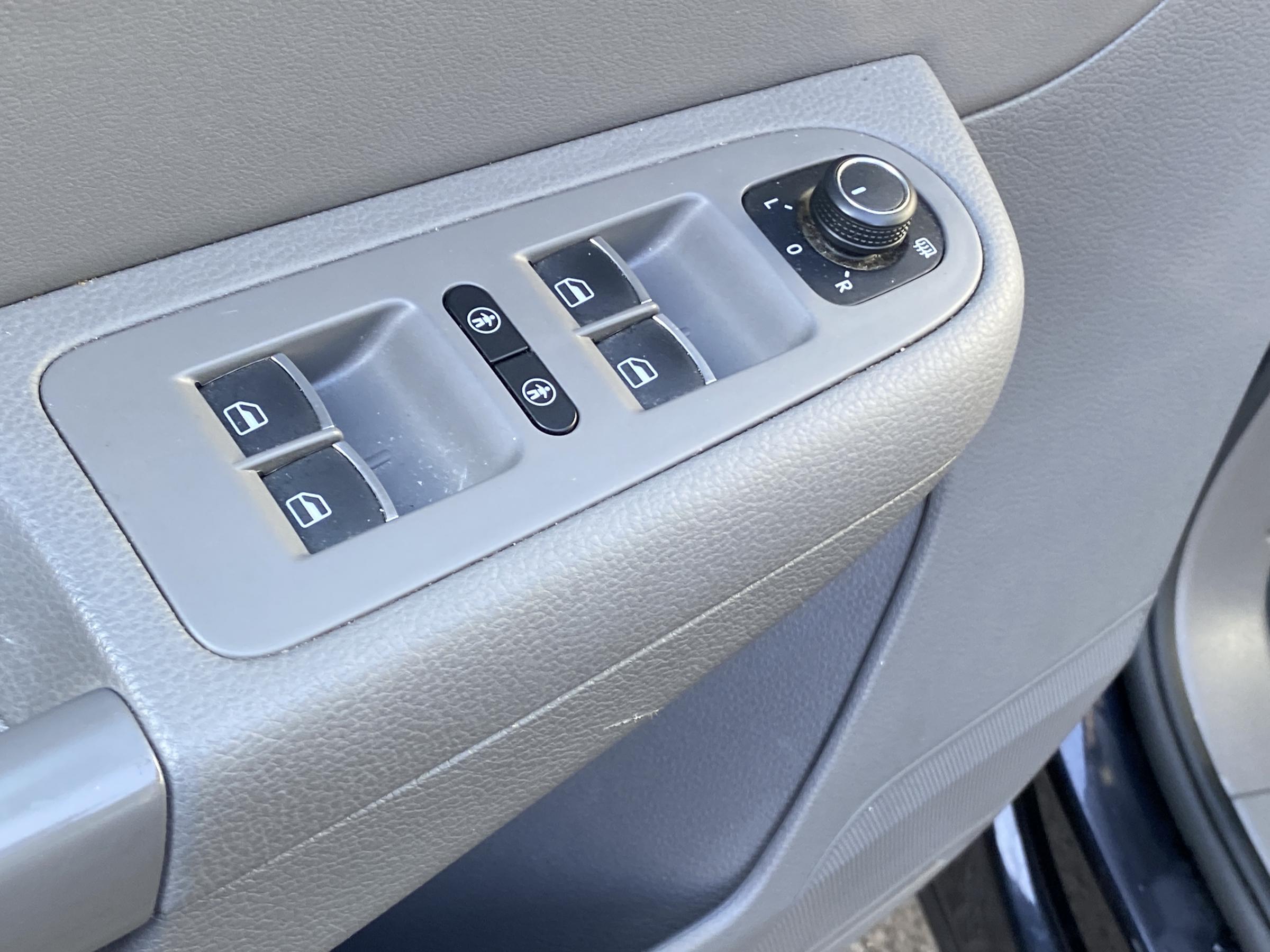 Volkswagen Sharan, 2016 - pohled č. 10