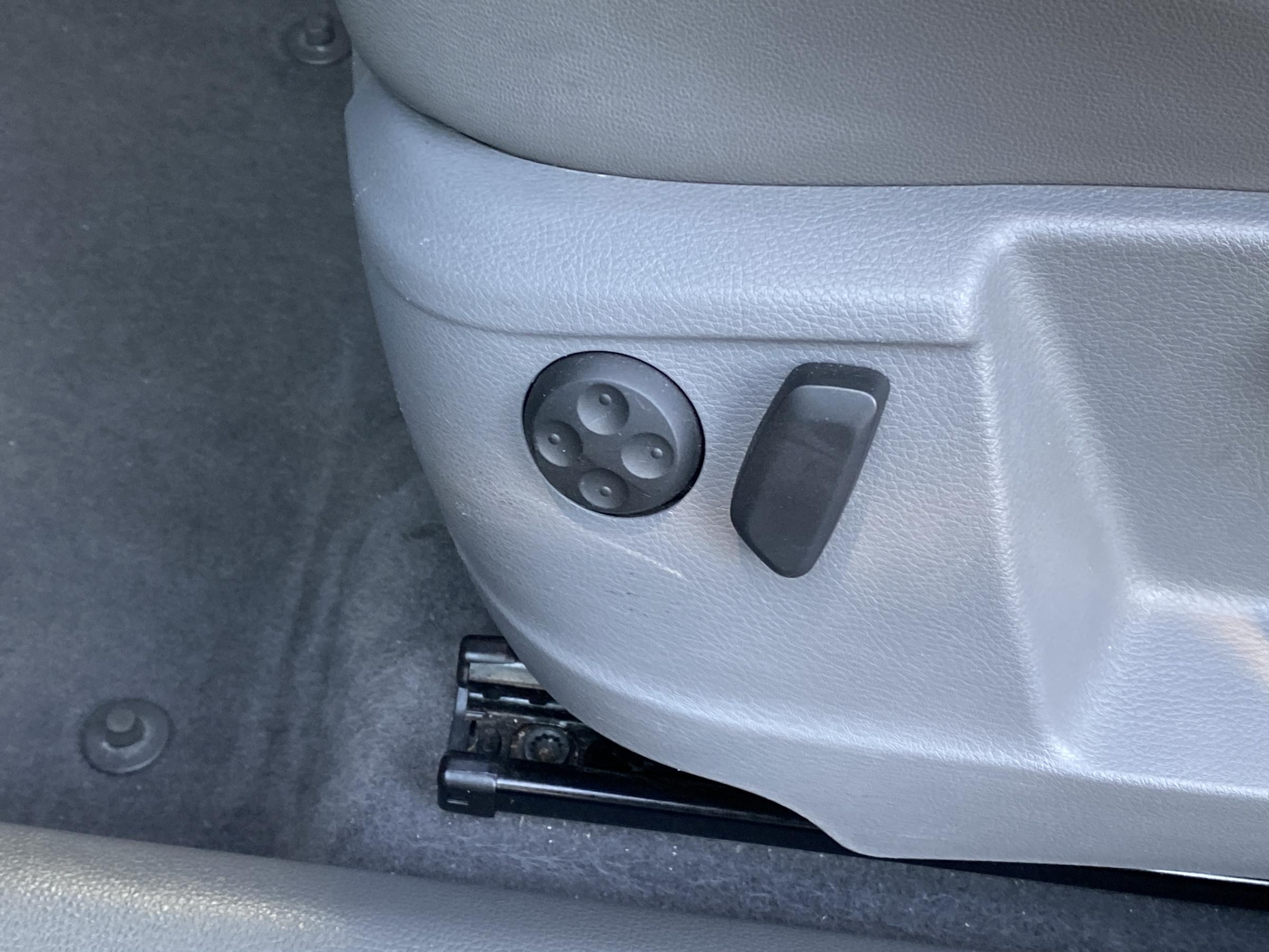 Volkswagen Sharan, 2016 - pohled č. 11